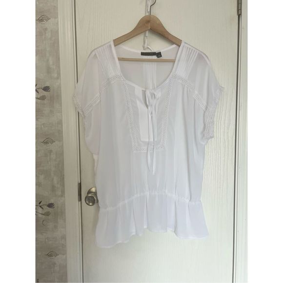 Jennie & Marlis Blouse - Picture 1 of 3